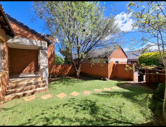 2 BEDROOM PROPERTY TO RENT IN MOOIKLOOF RIDGE ESTATE